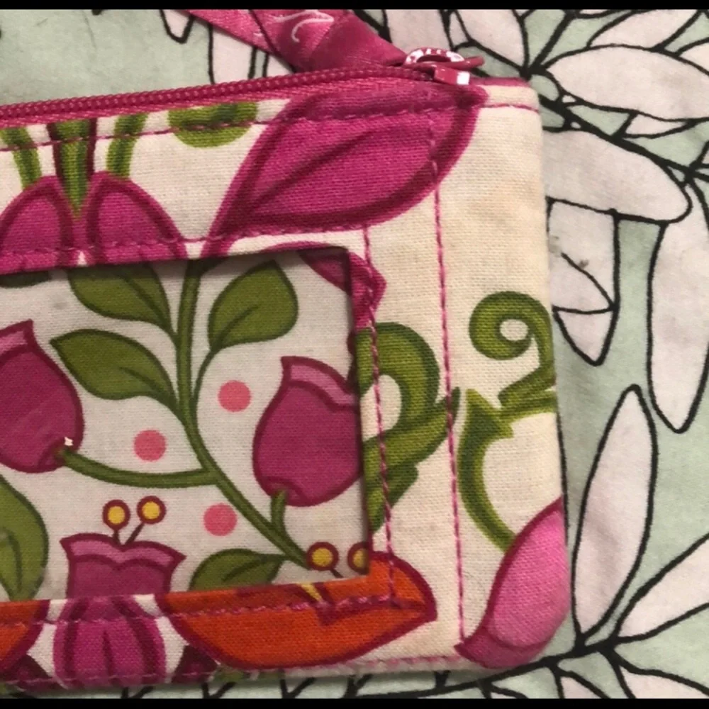 Pair of Vera Bradley change purses/ID holders - Picture 7 of 7